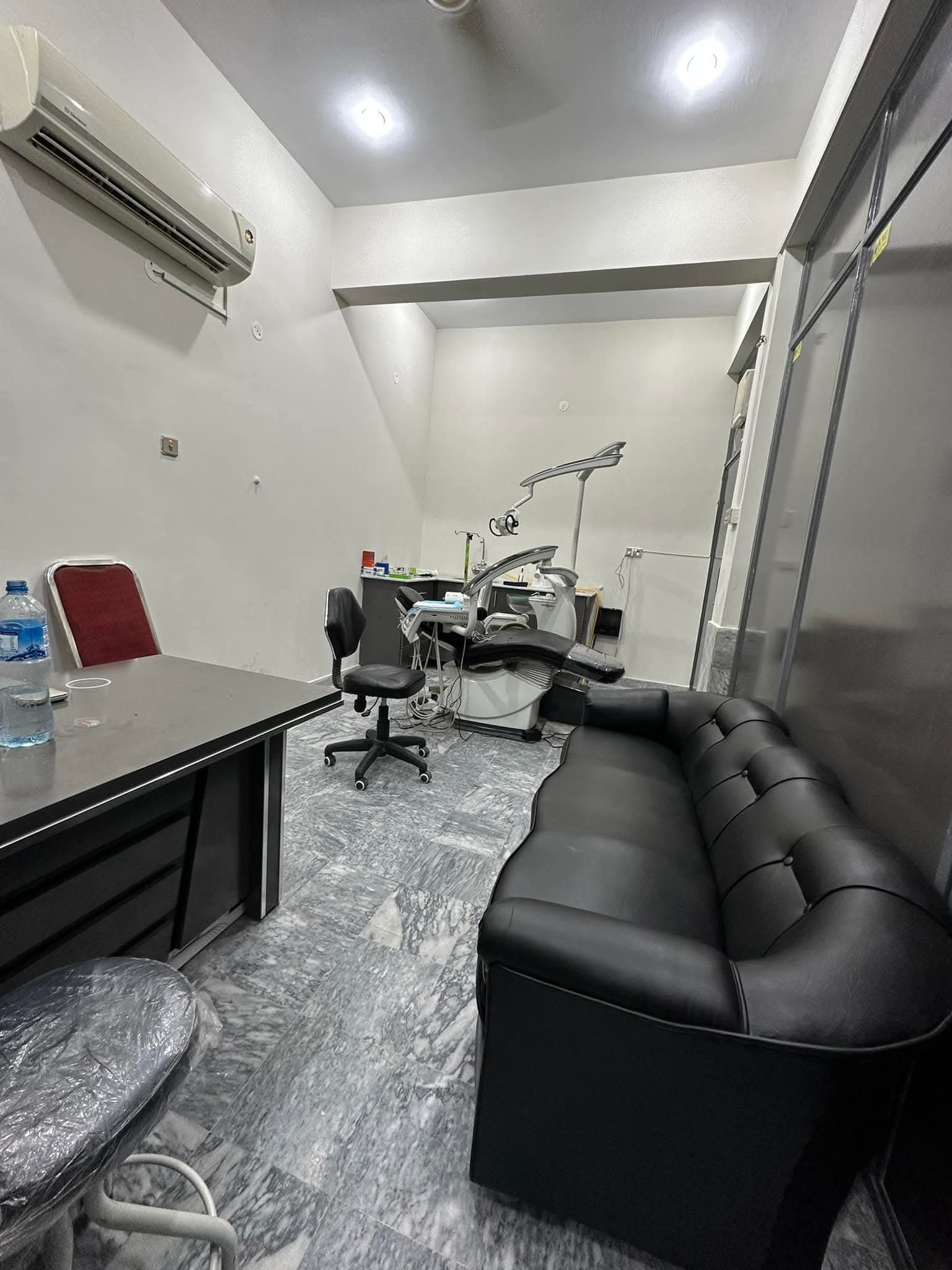 Inside the Zee Aesthetics dental treatment room